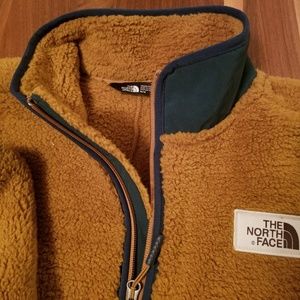North Face Sherpa half-zip pullover, M medium